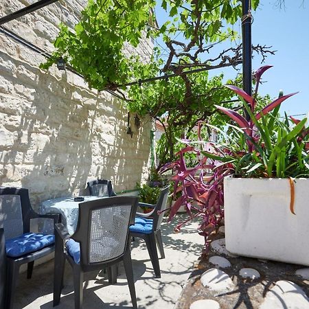Rooms Antonio Трогир Экстерьер фото